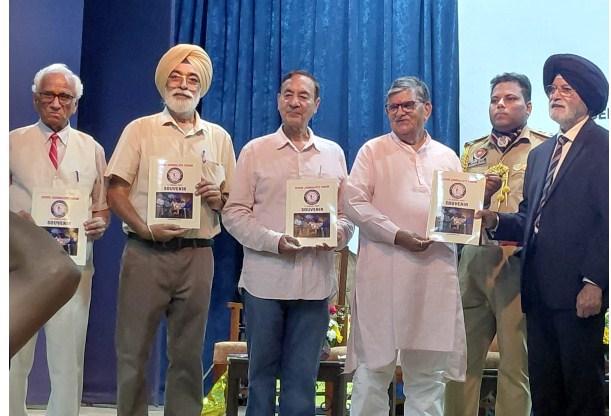 प्रशासक द्वारा चण्डीगढ़ को नशा मुक्त करने के लिए 30 सितंबर की समय-सीमा को लेकर कड़ा रुख; लापरवाह पुलिस अधिकारियों पर सख्त कार्रवाई की चेतावनी 